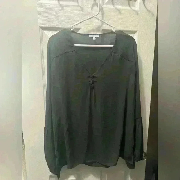 Maurices light weight, gray dress shirt. - Picture 1 of 7